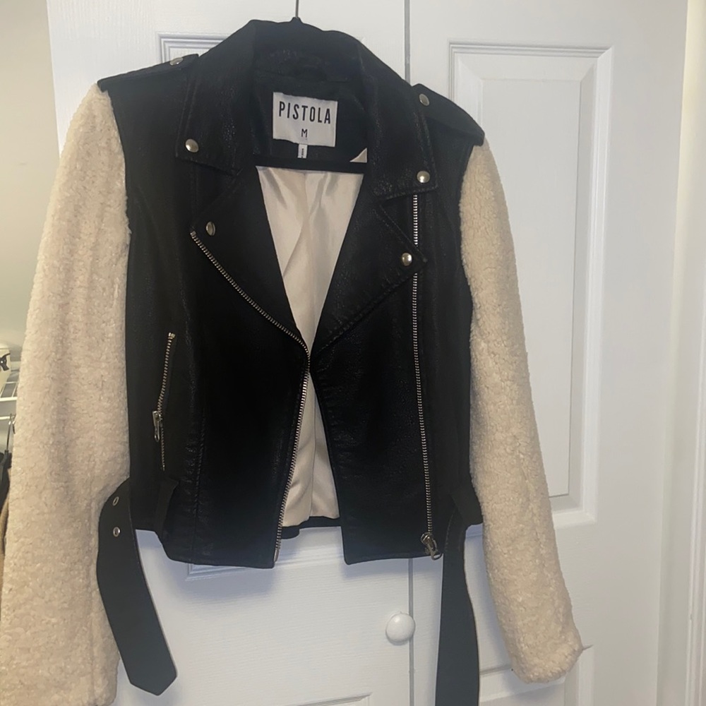 Pistola Faux Leather/ Faux fur sleeve moro jacket